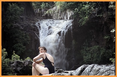 Road to Hana - Nicole kühlt ab